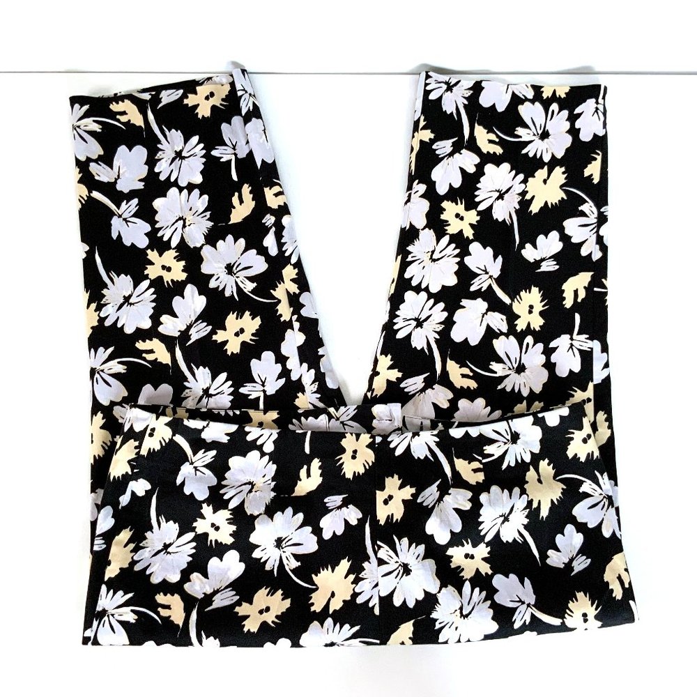 New Saks Fifth Avenue Sport Black Floral Stretch Cotton Cropped Pants Sz 14 - Picture 2 of 16